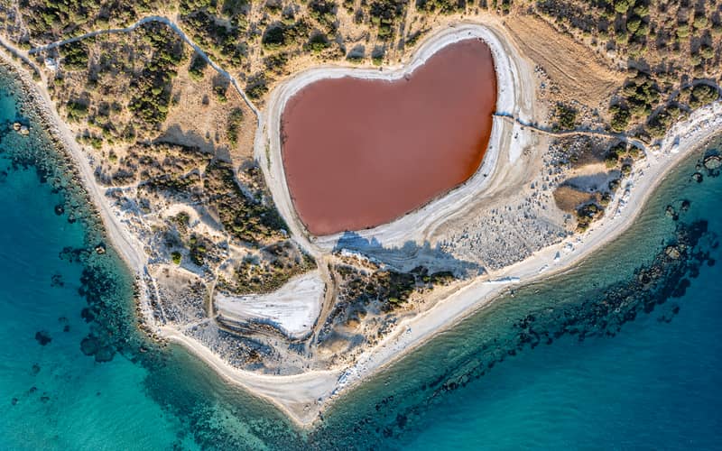 Ezine Pembe Göl (Kalpli Göl): Nerede, Ne Zaman Pembe Olur?